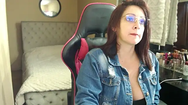 Carol Scottt online show from 02.23.26