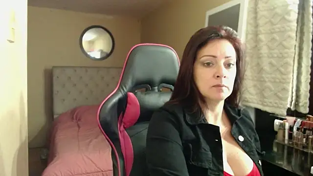 Carol Scottt online show from 03.02.26