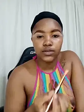 Snapshot of charmainexxx chatting on 11.01.25 charmainexxx online show from 11.01.25