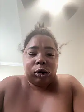 JCCaramelbarbie1 online show from 12.21.25