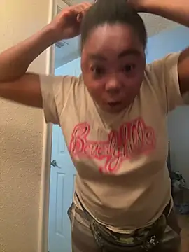 JCCaramelbarbie1 online show from 01.15.26