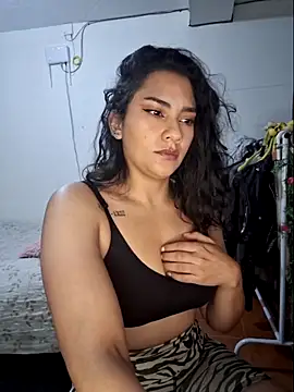 Thaliacooper  online show from 02.01.25