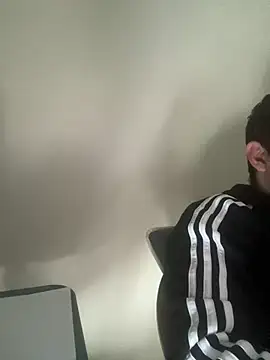 Snapshot of can_turko35 chatting on 02.19.25 can turko35 online show from 02.19.25