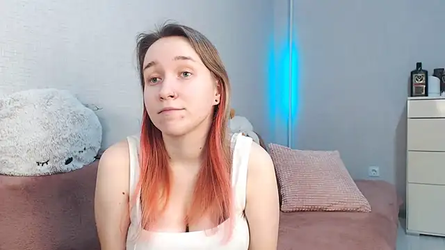 Snapshot of lovely_hayley chatting on 03.09.26 lovely hayley online show from 03.09.26