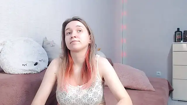 Snapshot of lovely_hayley chatting on 04.04.26 lovely hayley online show from 04.04.26