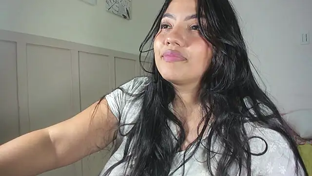 Snapshot of AvrilRizoX chatting on 01.16.25 AvrilRizoX online show from 01.16.25