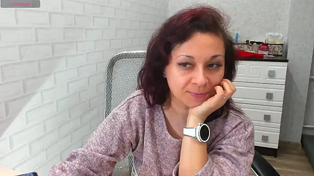 Snapshot of TeasyLana chatting on 02.07.26 TeasyLana online show from 02.07.26