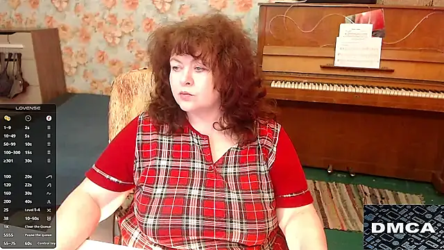 Snapshot of RoseRed69 chatting on 03.17.25 RoseRed69 online show from 03.17.25