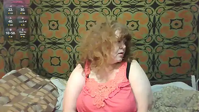 Snapshot of RoseRed69 chatting on 10.14.25 RoseRed69 online show from 10.14.25