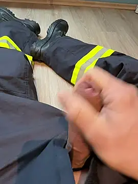 Snapshot of dickshome chatting on 02.17.26 dickshome online show from 02.17.26