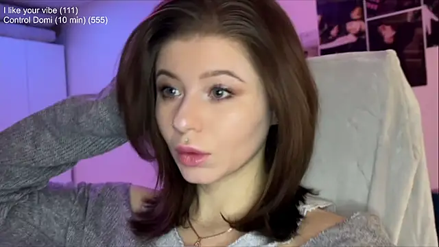 xoxoavi online show from 04.23.26