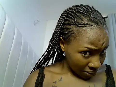 Queen loveer online show from 03.20.26