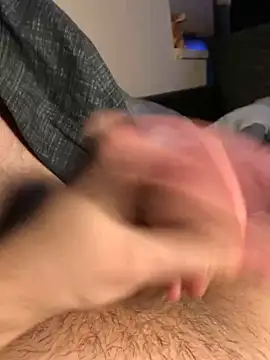 Snapshot of wixxer872302 chatting on 12.18.24 wixxer872302 online show from 12.18.24