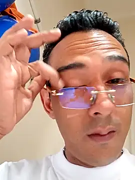 Snapshot of paisa233 chatting on 09.19.25 paisa233 online show from 09.19.25