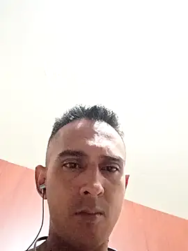 Snapshot of paisa233 chatting on 10.01.25 paisa233 online show from 10.01.25