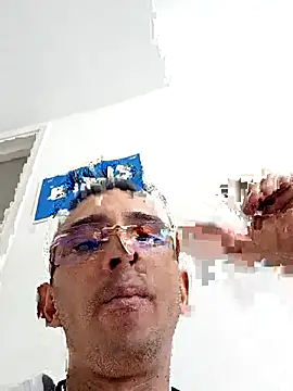 Snapshot of paisa233 chatting on 10.22.25 paisa233 online show from 10.22.25