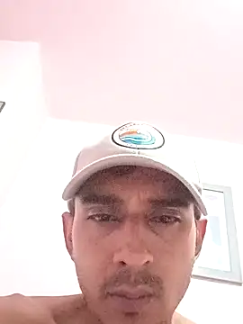 Snapshot of paisa233 chatting on 11.01.25 paisa233 online show from 11.01.25