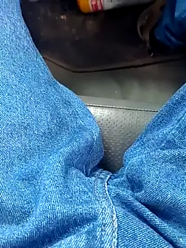 Snapshot of paisa233 chatting on 12.15.25 paisa233 online show from 12.15.25