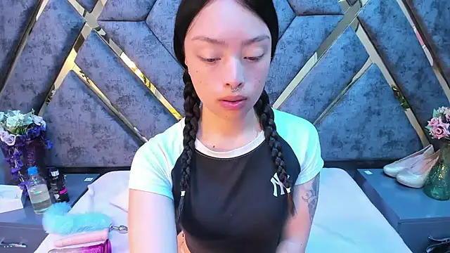Sofia Mirandaa18 online show from 07.14.26