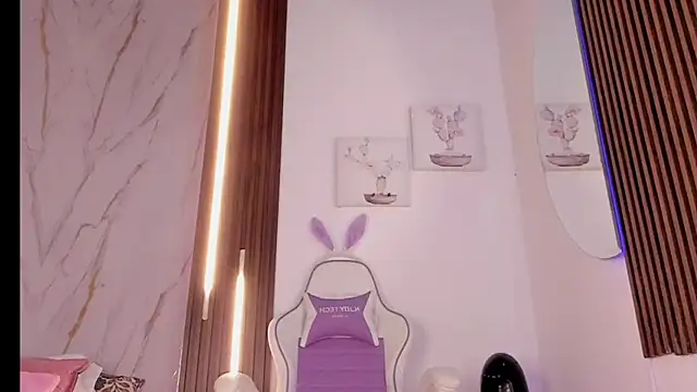 Snapshot of mia_six66 chatting on 09.12.25 mia six66 online show from 09.12.25