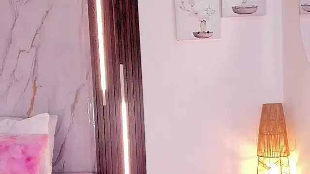 mia six66 online show from 07.08.26