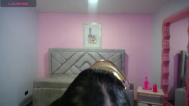 Snapshot of lizzyluk_ch chatting on 11.08.25 lizzyluk ch online show from 11.08.25