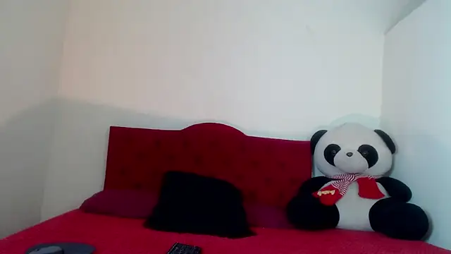 Luluu 08 online show from 02.04.25