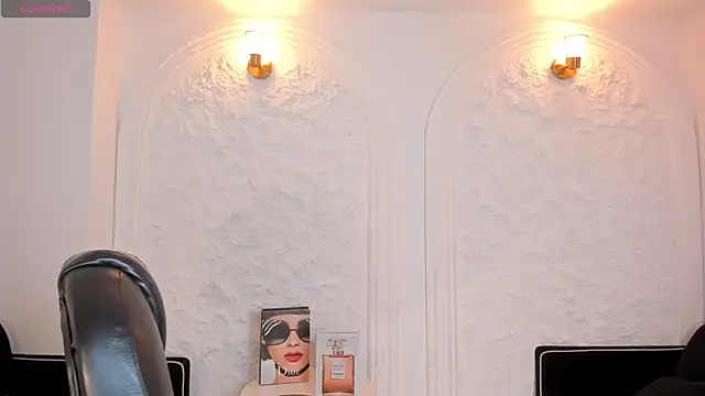 ArianaDumont online show from 06.14.26