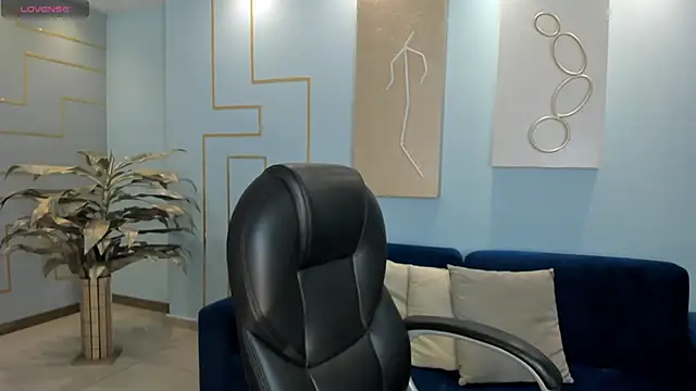 KatieStonne online show from 03.11.25