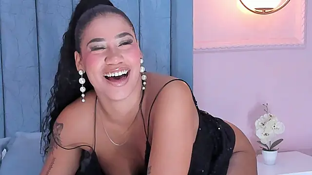 Salome Diaz  online show from 02.06.25