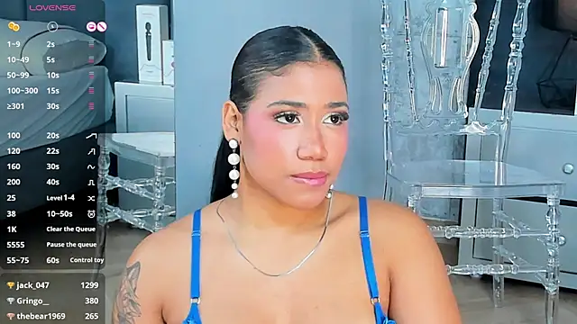 Salome Diaz  online show from 02.17.25