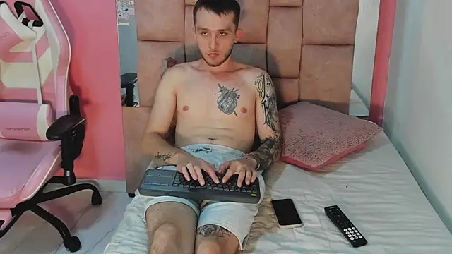 Dylanwhite23  online show from 04.28.26