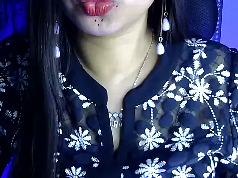 Snapshot of akshara_thakur9 chatting on 03.06.25 akshara thakur9 online show from 03.06.25