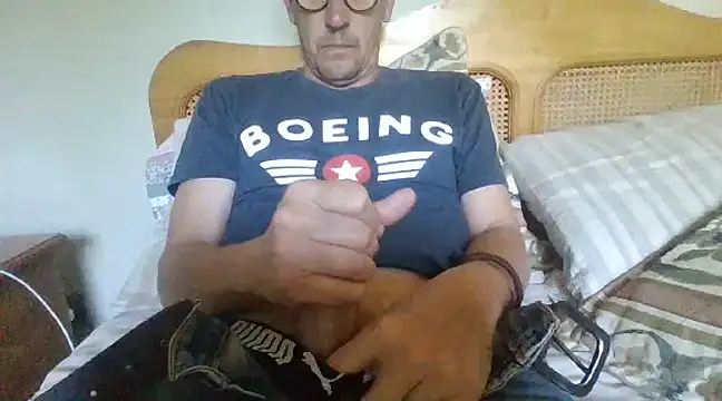 Snapshot of Raimundo1971 chatting on 02.08.25 Raimundo1971 online show from 02.08.25