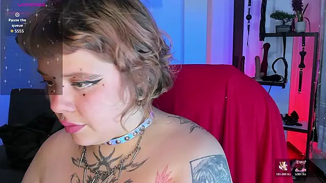 Snapshot of Sabrina_scarlett chatting on 02.15.26 Sabrina scarlett online show from 02.15.26