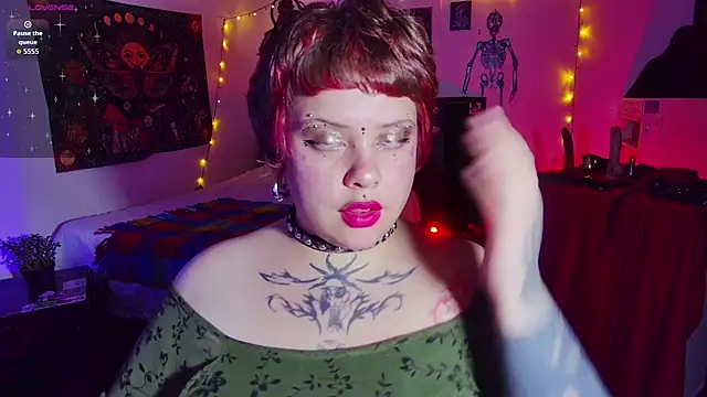 Snapshot of Sabrina_scarlett chatting on 03.22.26 Sabrina scarlett online show from 03.22.26