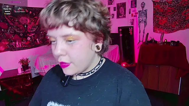 Sabrina scarlett online show from 04.24.26