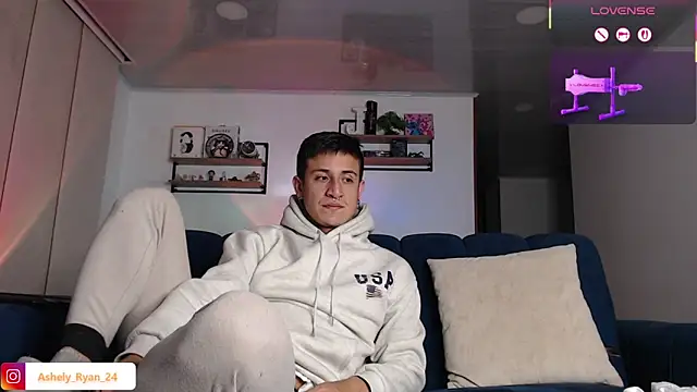 ashely ryan24 online show from 02.24.26