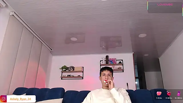 Snapshot of ashely_ryan24 chatting on 05.19.26 ashely ryan24 online show from 05.19.26