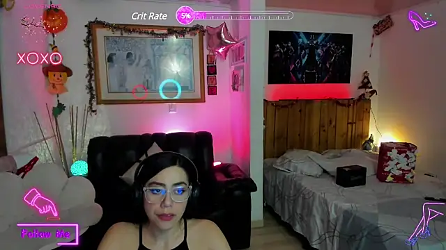 LauGrayJ online show from 02.15.25