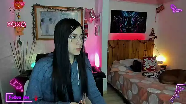 LauGrayJ online show from 03.11.25