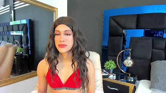 Snapshot of _cat_18 chatting on 01.05.25 cat 18 online show from 01.05.25