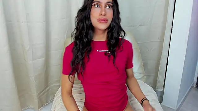 Snapshot of _cat_18 chatting on 02.26.25 cat 18 online show from 02.26.25