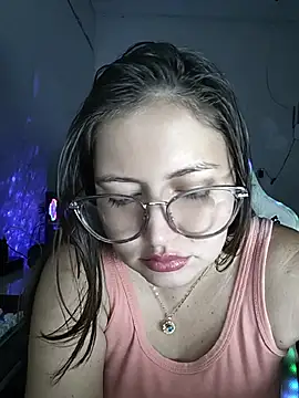 Snapshot of dani123unica chatting on 06.29.26 dani123unica online show from 06.29.26