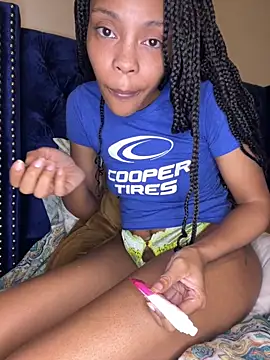 Snapshot of ButtahscotchBarbiee chatting on 11.09.25 ButtahscotchBarbiee online show from 11.09.25