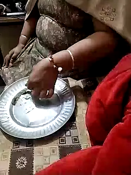 Sexy misspooja online show from 12.23.24