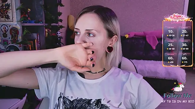 NaniMoore online show from 02.16.26