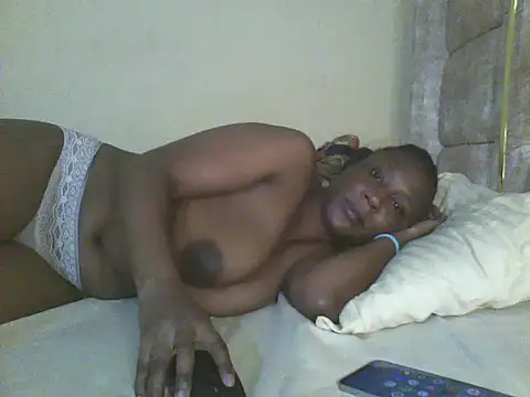 Snapshot of Sweet-beanca chatting on 07.25.26 Sweet-beanca online show from 07.25.26