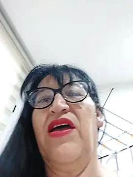 clarita 01 online show from 10.12.25