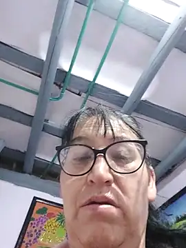 clarita 01 online show from 11.26.25